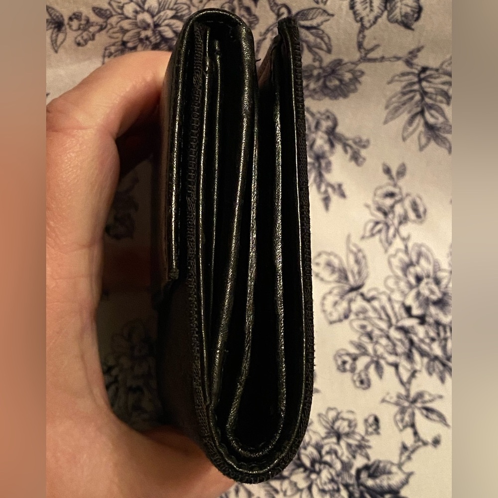Gucci Jackie GG Black Canvas Compact Wallet w/Gunmetal Hardware - Picture 14 of 15